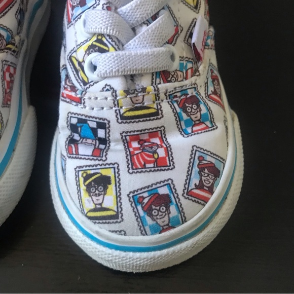Vans X Where Is Waldo? Postage Era Elastic Lace Sneakers, Size 4.5 Toddler - Picture 3 of 10